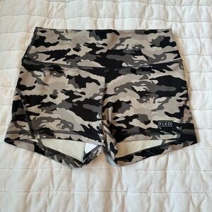 Fleo apex contour, camo